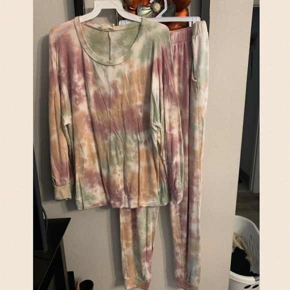 Mauve/sage Super Soft Fleece Sweatshirt - Picture 15 of 15